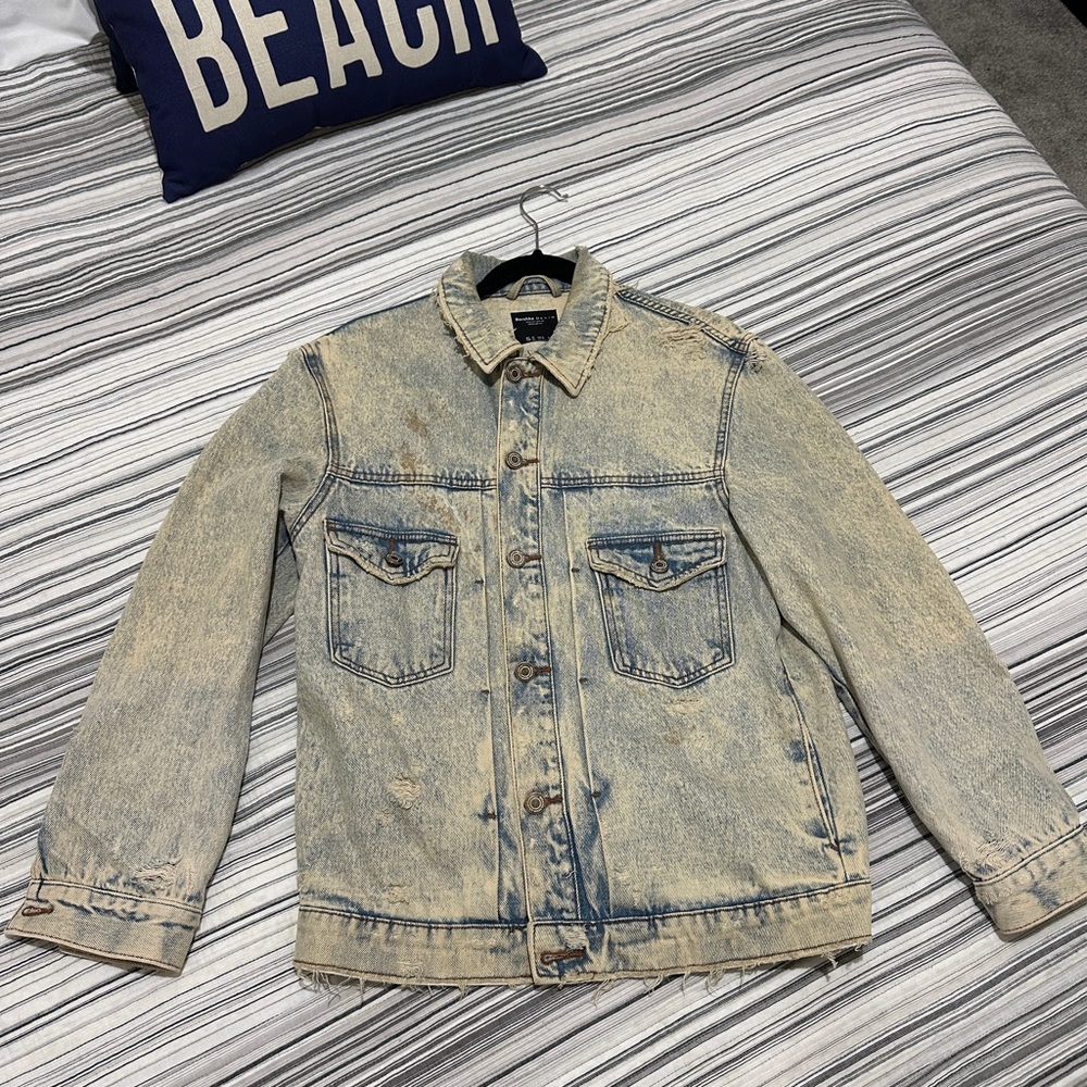 Bershka Light Wash Denim Jacket (Size Small)